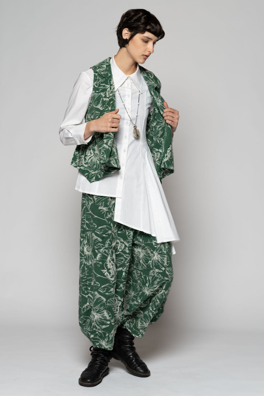Sazanka Vest Sage
