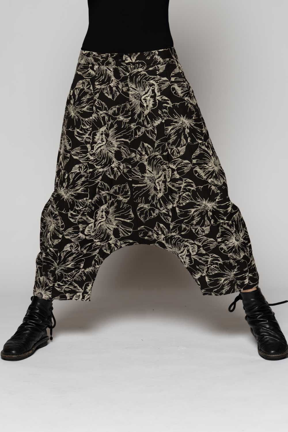Sazanka Low Pants Blk