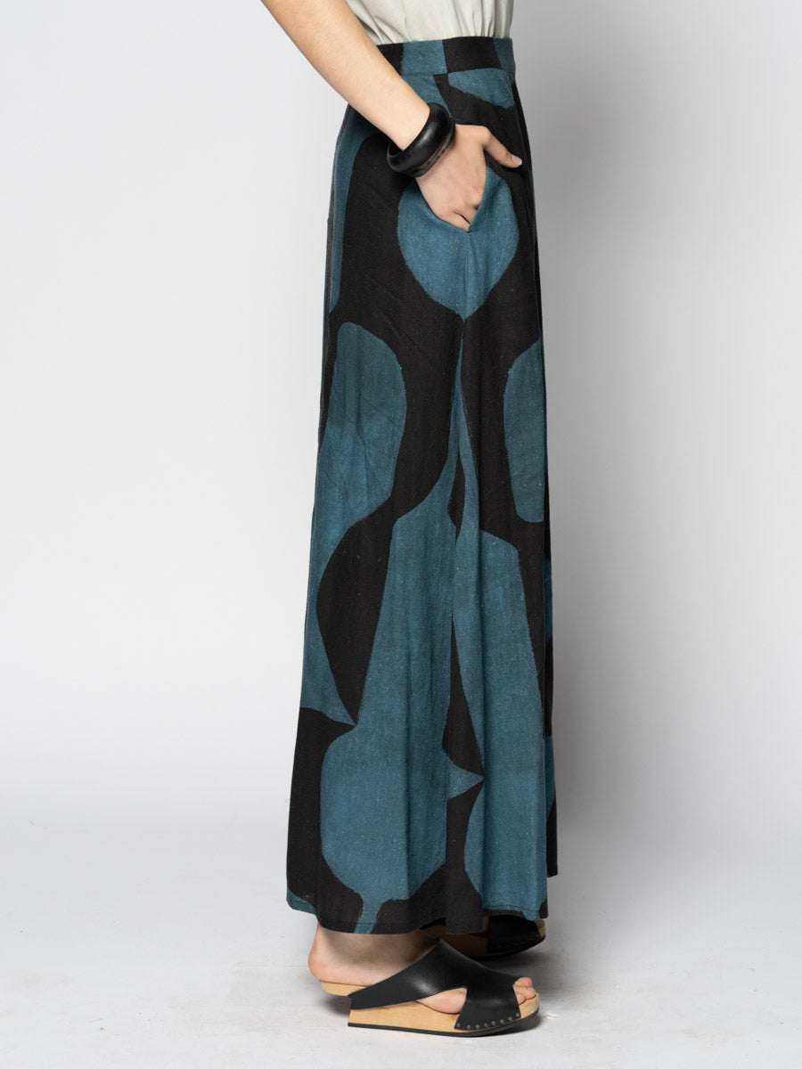 Kakure Maxi Skirt Ocn